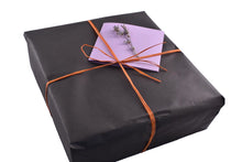 Load image into Gallery viewer, Gift Set of Natural Handmade Skincare &quot;Blackthorn&quot;
